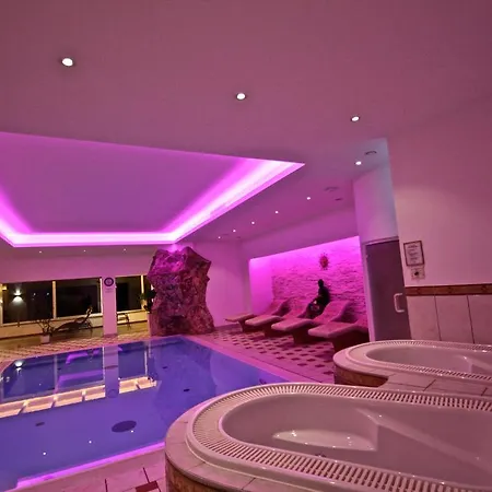 Otel Alpenhotel Weiherbach - Hallenbad Und Sauna 3*