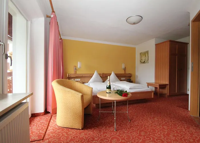 Alpenhotel Weiherbach Hallenbad Und Sauna Szálloda 3*