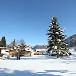 Alpenhotel Weiherbach Hallenbad Und Sauna Szálloda 3*