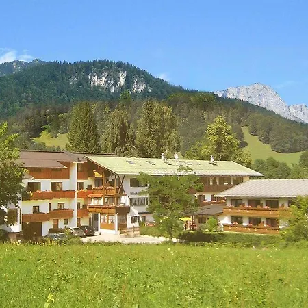 Alpenhotel Weiherbach - Hallenbad Und Sauna מלון ברכטסגאדן
