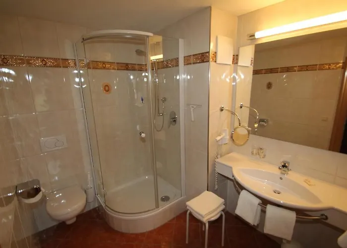 Alpenhotel Weiherbach Hallenbad Und Sauna Otel Berchtesgaden